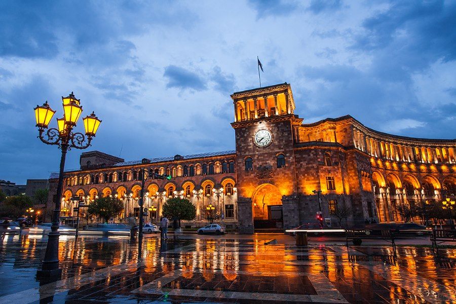 republic-square-yerevan-01.jpeg